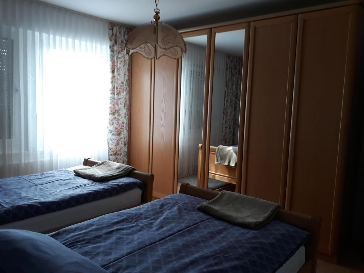 Apartamento Am Klinikum Solingen Exterior foto