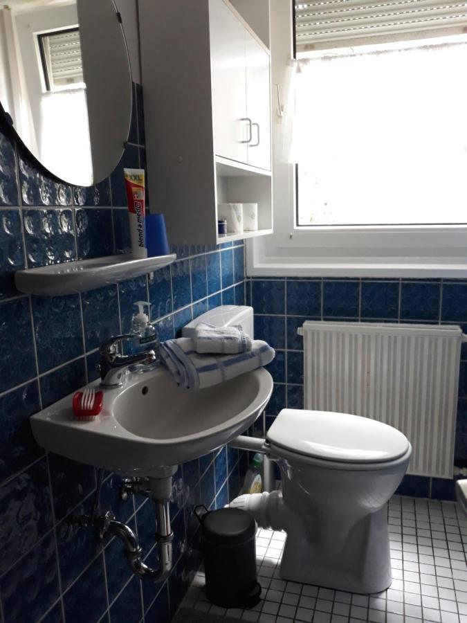 Apartamento Am Klinikum Solingen Exterior foto
