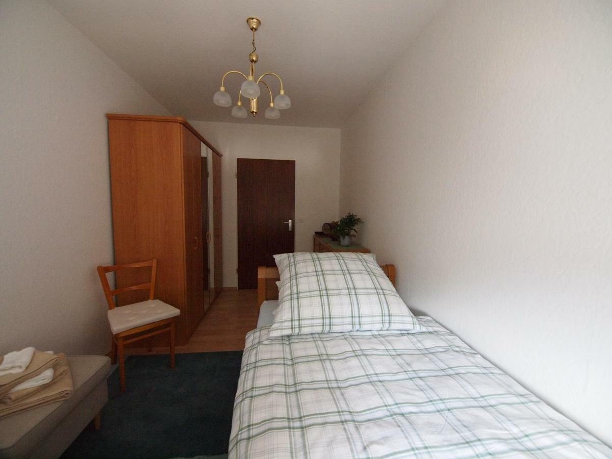Apartamento Am Klinikum Solingen Exterior foto