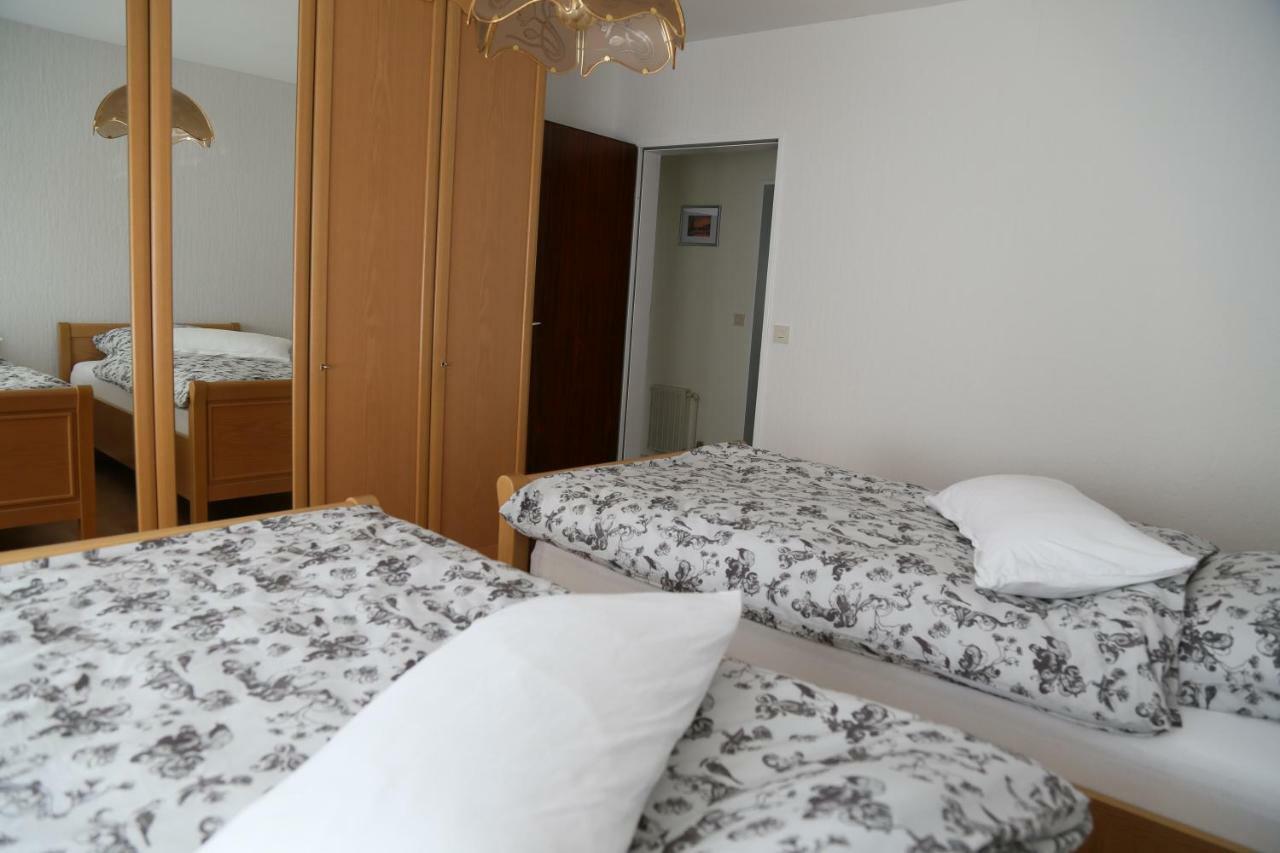 Apartamento Am Klinikum Solingen Exterior foto