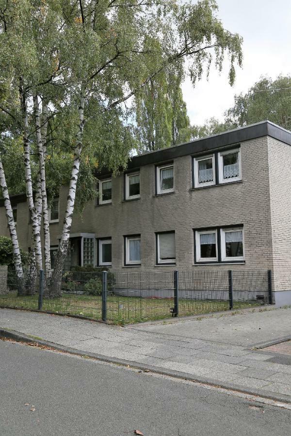 Apartamento Am Klinikum Solingen Exterior foto