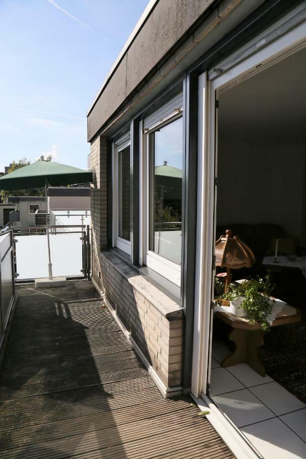 Apartamento Am Klinikum Solingen Exterior foto